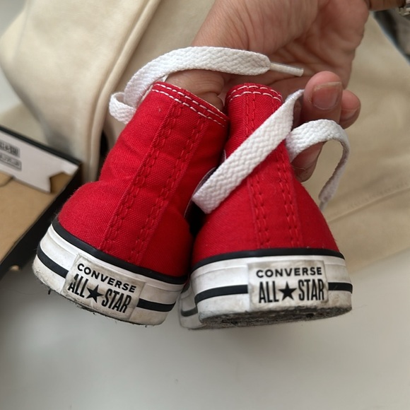 Converse - Picture 4 of 4